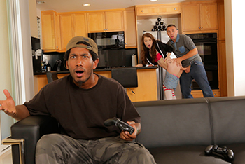 Brazzers En Español / Brazzers - Misha Cross, Keiran Lee Cambio A Mi Novio Por Una Verga Enorme / 24.9.2015