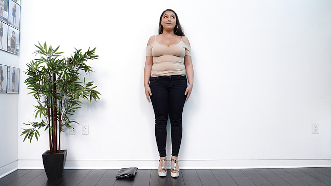 Casting Couch HD - Allyana  / 23.11.2018