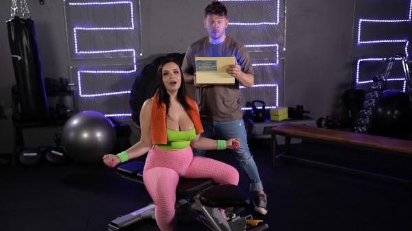 Fakehub Originals / Fakehub - Sofia Lee, Michael Fly The Invisibility Cloak / 11.7.2023